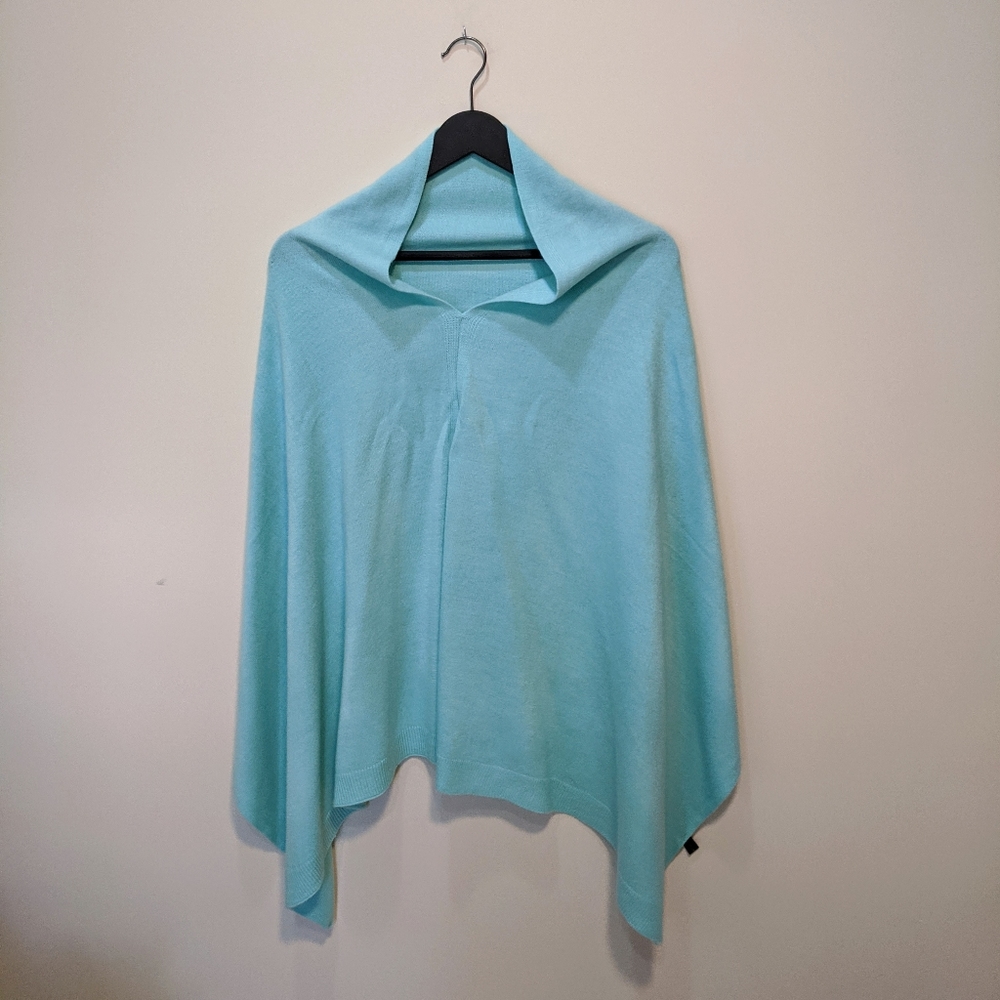 Acrylic wide shouldered cape blue